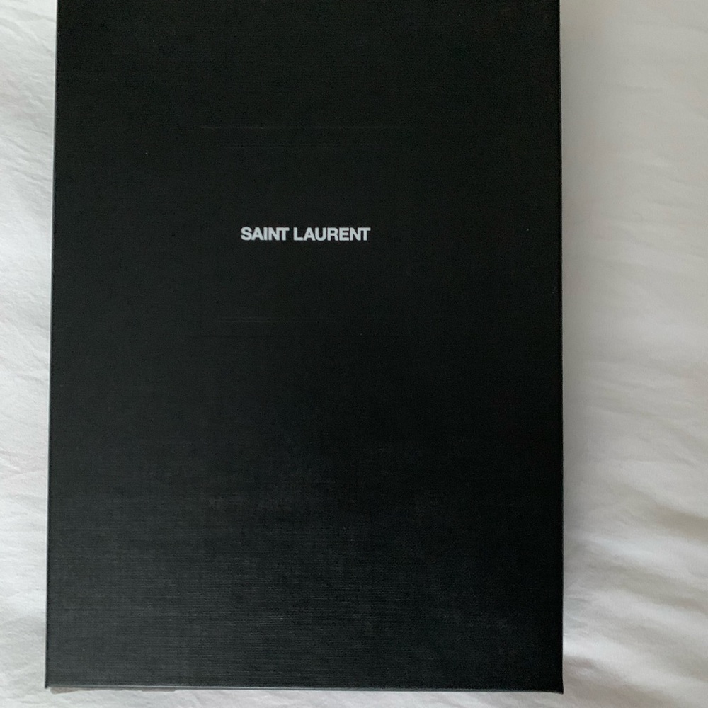 Saint Laurent Large Bill Pouch - Picture 9 of 11